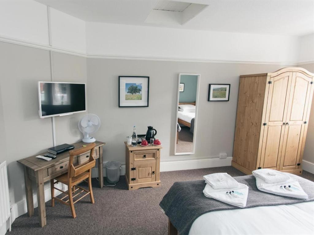 The W7 Inn London