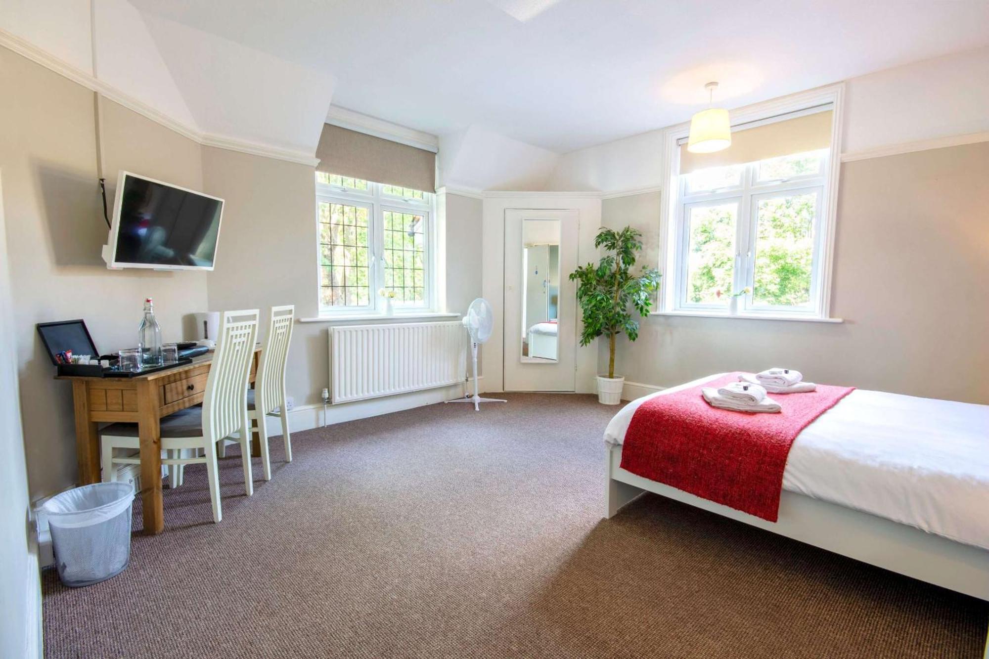 The W7 Inn London