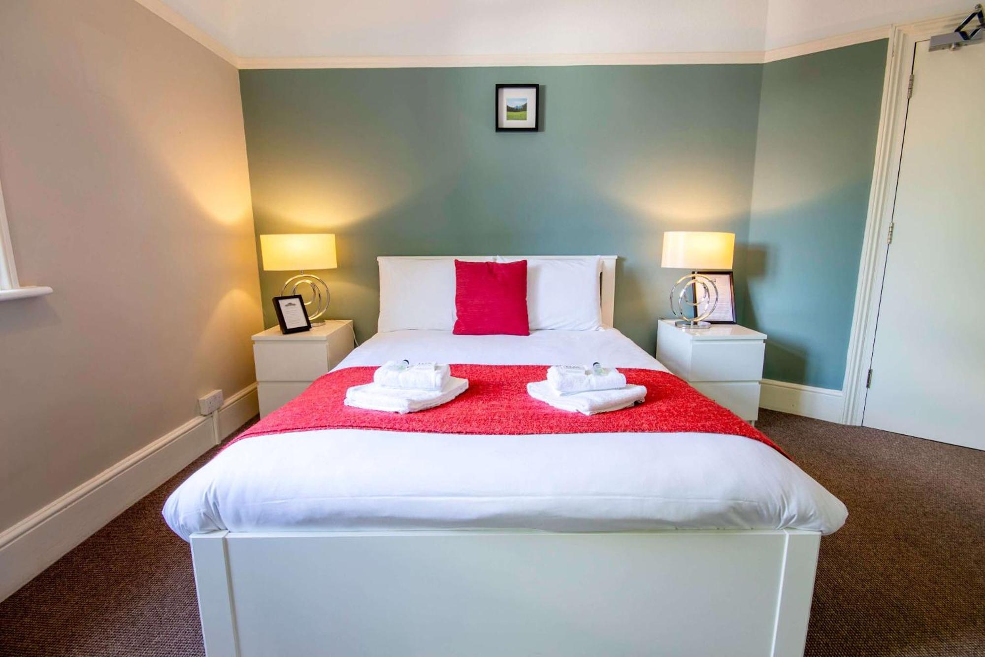 Inn The W7 London